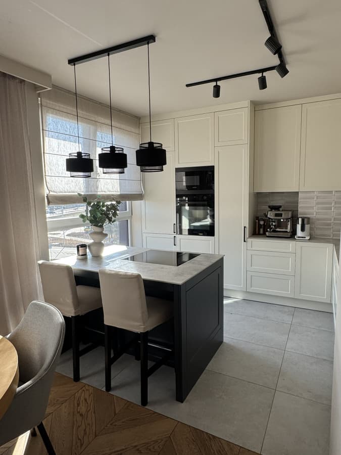 Dwupoziomowy apartament 83 m², zielony taras na dachu 80 m²