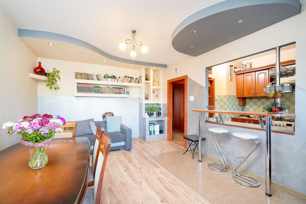 Apartamento - 4 habitaciones - 69 m² - ascensor - os. Dolnośląskie Bełchatów