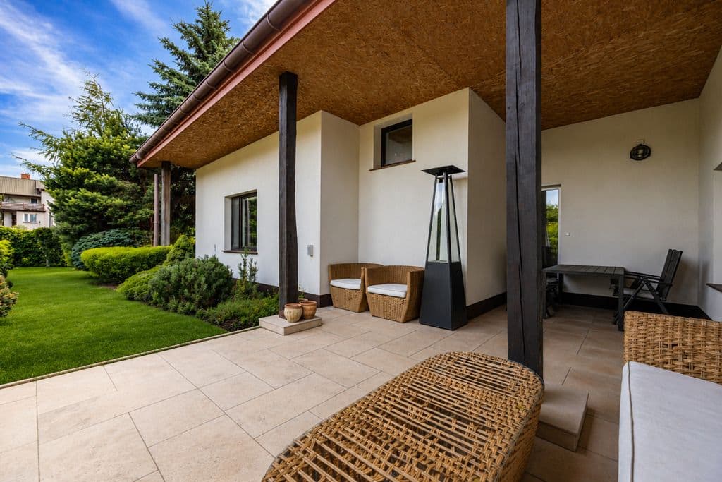 House - 8 rooms - 253 m² - Fabryczna Street Błonie