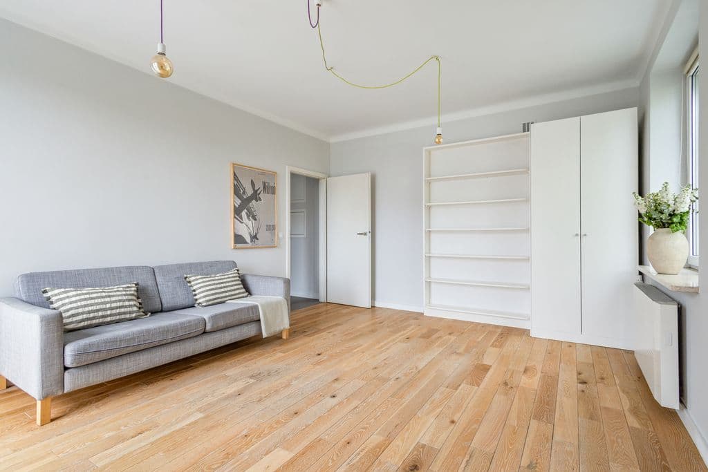 Stylish 2-Room Apartment in Wola Młynów, 48.8 m²