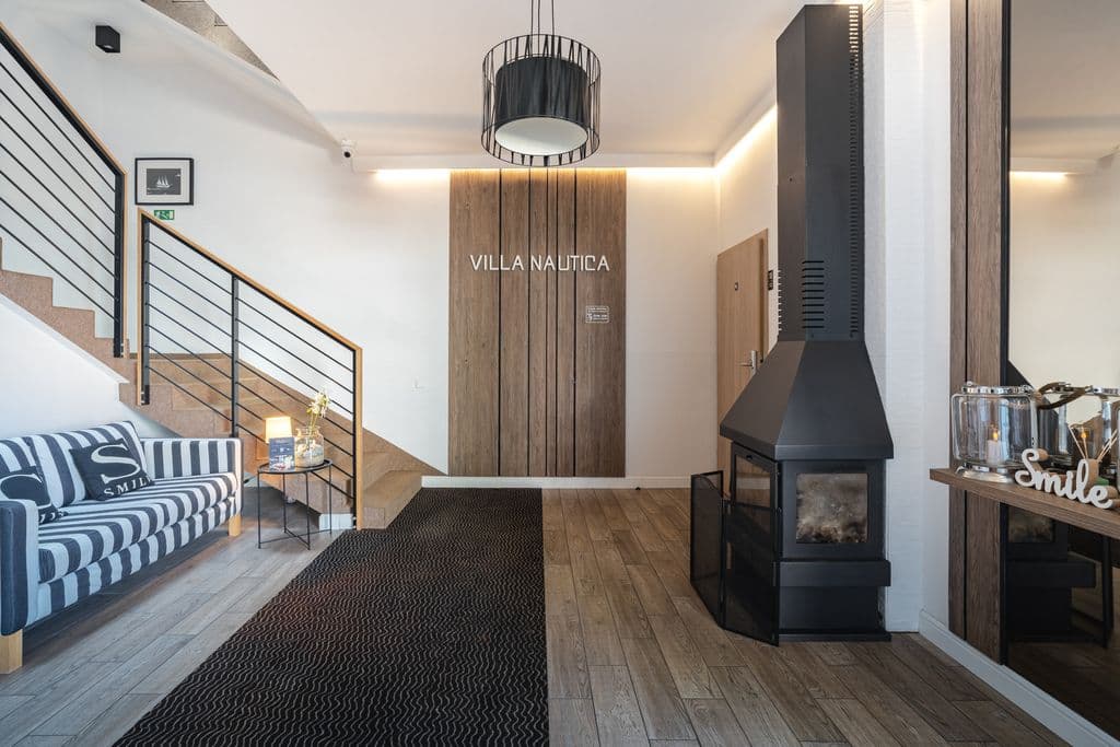 Dom - 13 pokoi - 390 m² - ul. Hieronima Derdowskiego Łeba