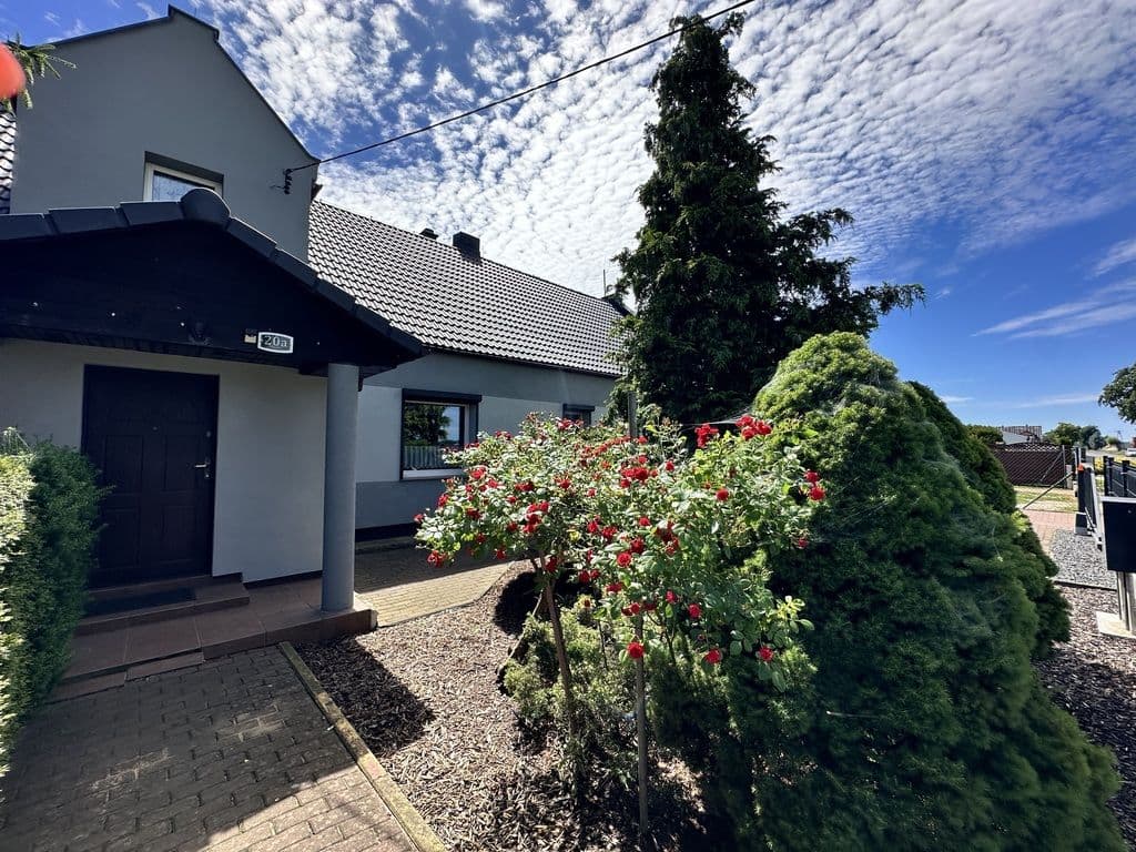Casa en Gowarzewo - 7 habitaciones - 152 m²