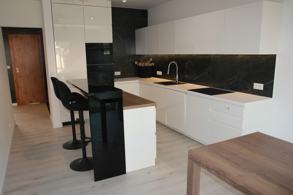 Stylish 2-Room Apartment with Garden in Niepołomice - 65 m²