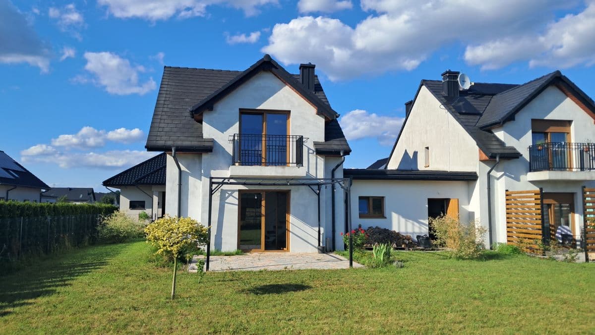 집 - 4개 방 - 89 m² - Tulipanów 거리 Orzesze