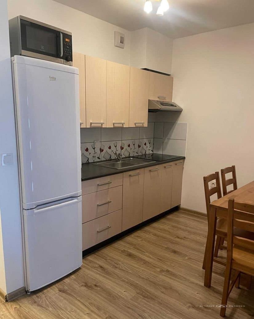 Piso en Krzyki — 3 habitaciones, 38 m²