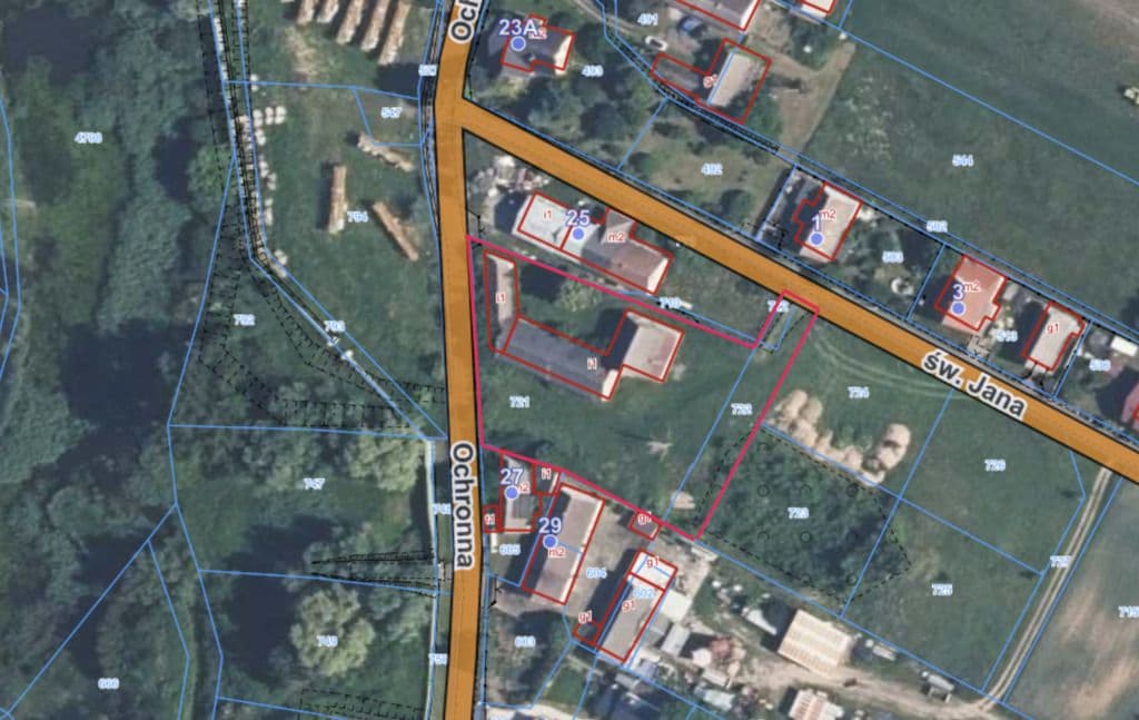 Ділянка - 2070 м² - вул. Охоронна Ополе