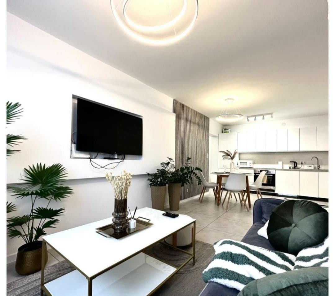 Оренда 3-кімнатної квартири 50м² на вул. Зелінського, Вроцлав