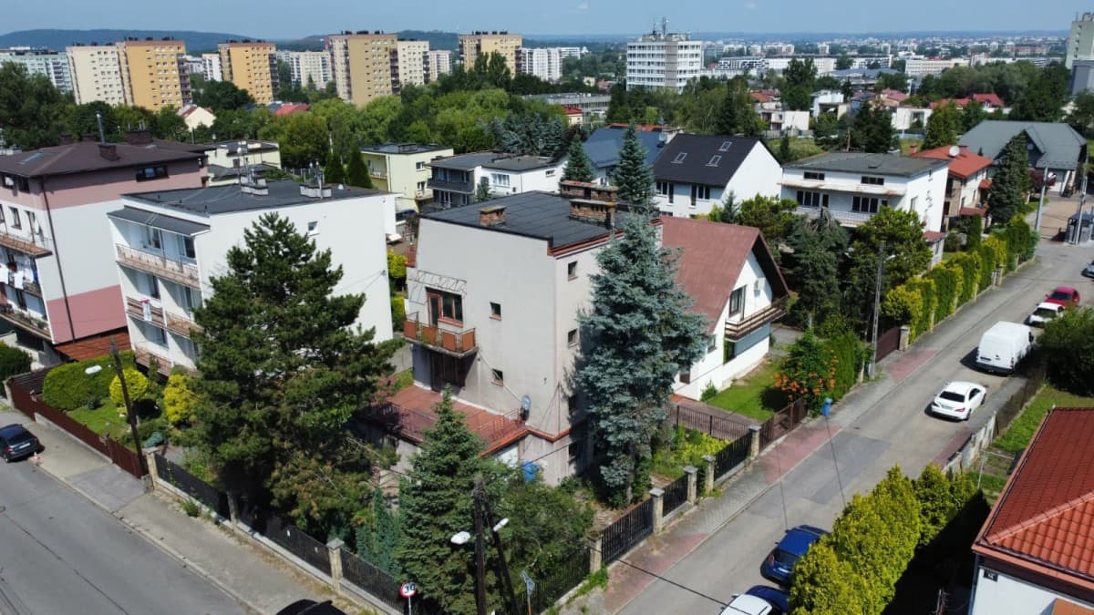 Дом - 6 комнат - 220 м² - ул. Суха Краков Лагевники