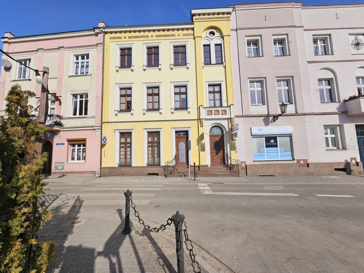 House - 15 rooms - 596 m² - Plac 20 Października Street, Śrem