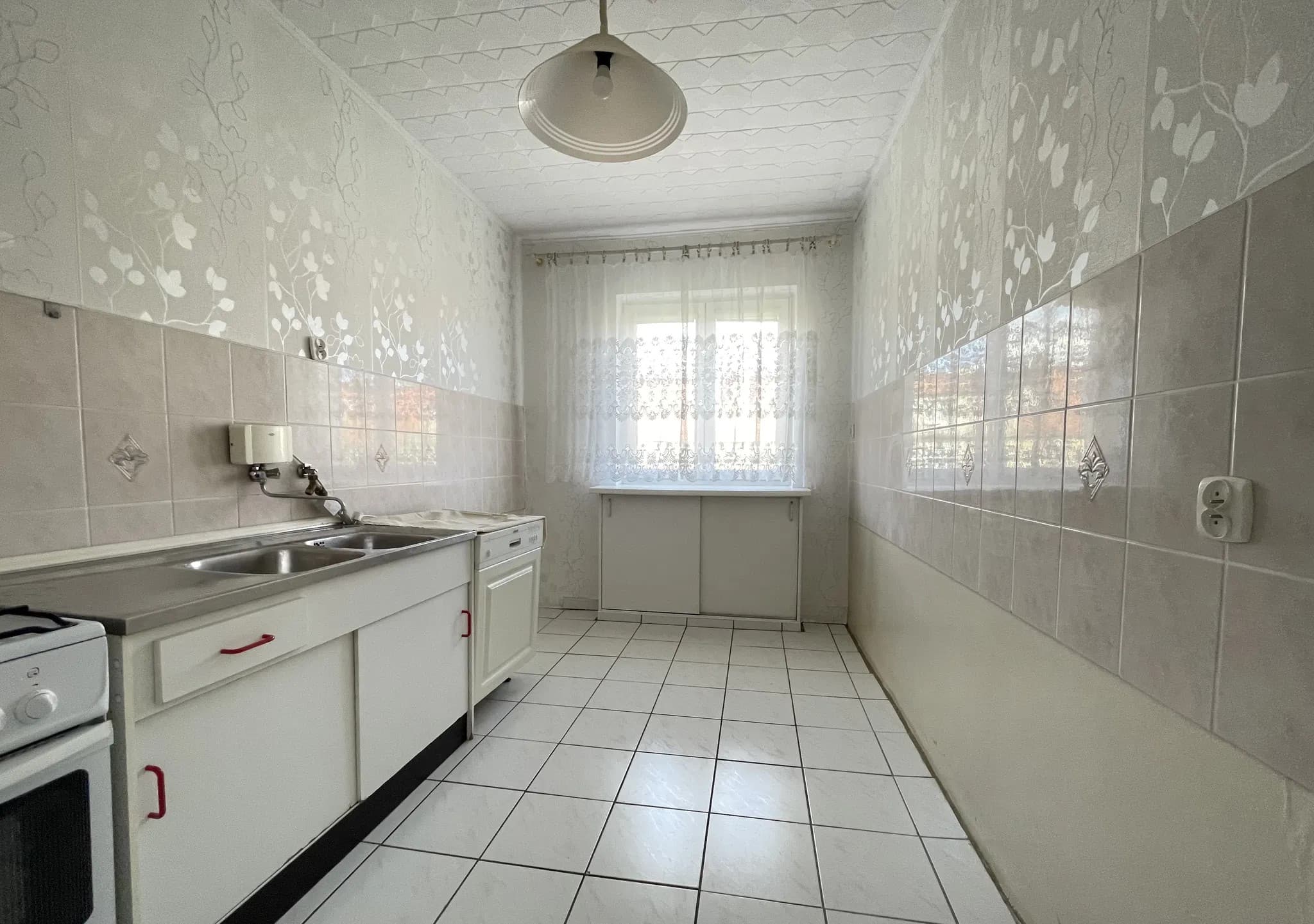 Mieszkanie 2-pokojowe 42 m² | osobne pokoje | 2 piwnice | Borek
