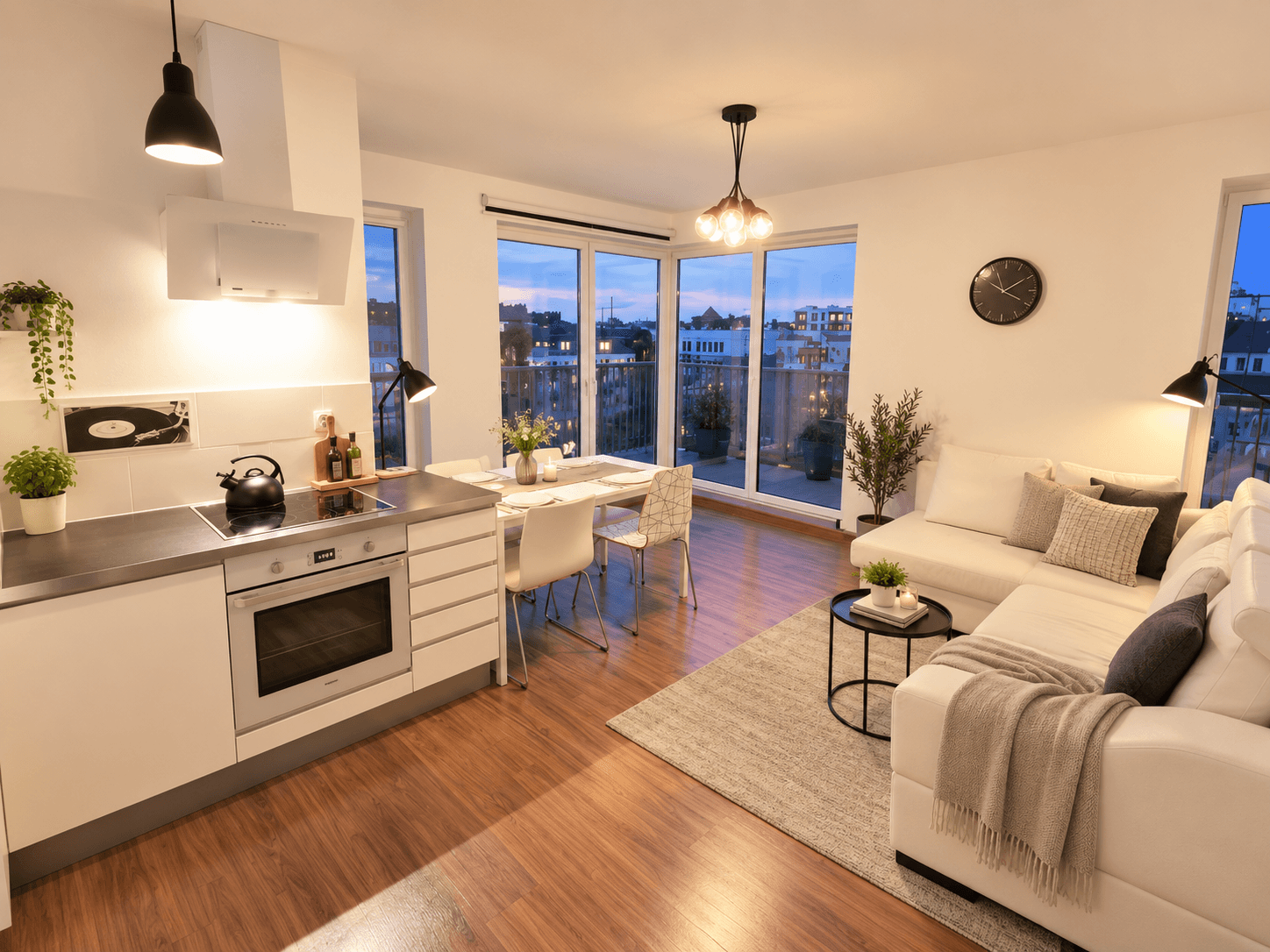 Bright 3-Room Apartment for Rent in Przedmieście Oławskie - 50 m²
